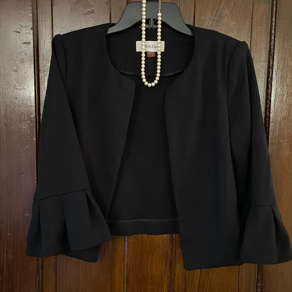 Fashionable Calvin Klein Blazer 🖤